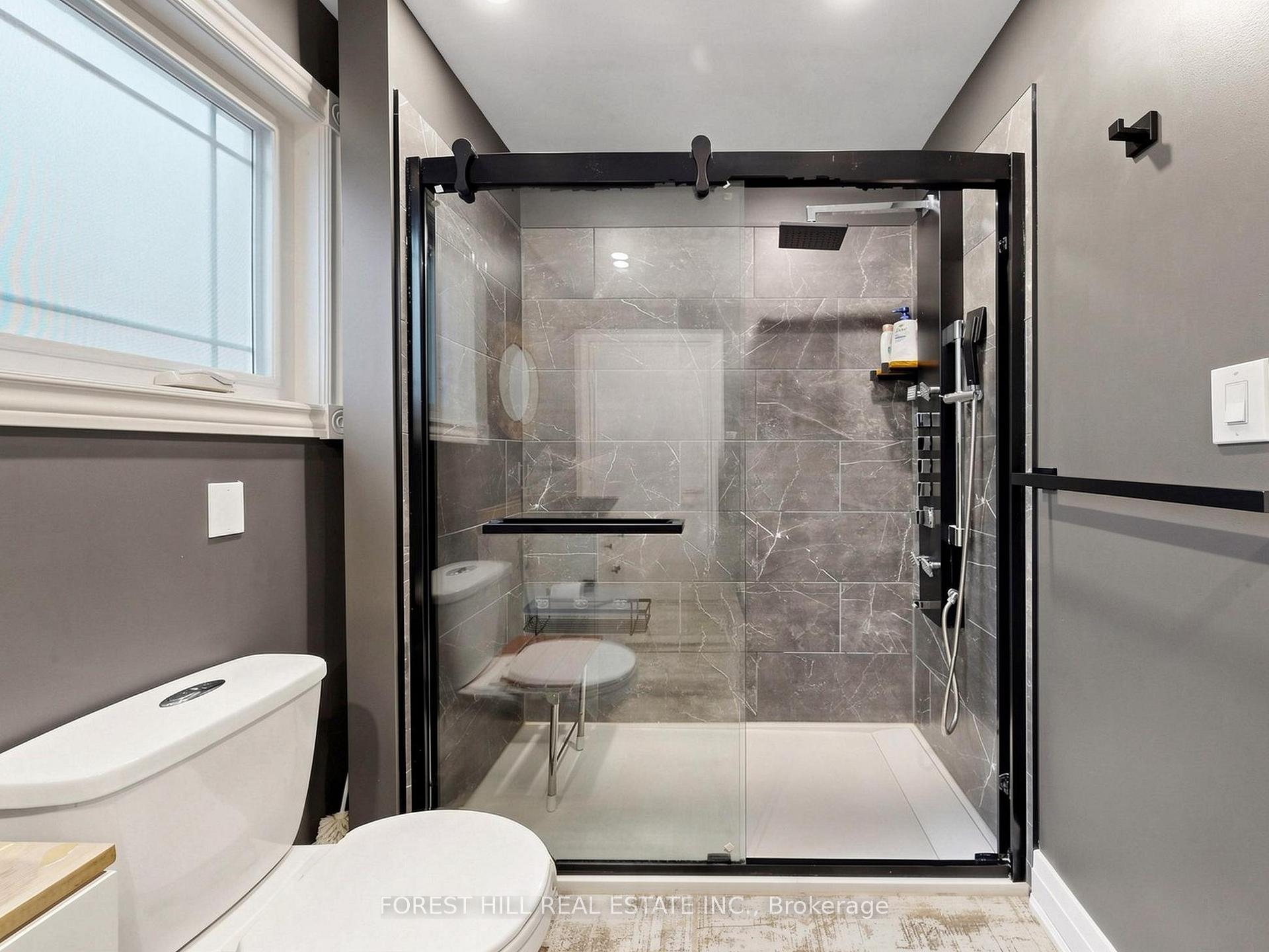 Photo 16 of 1631 Meadowfield Crescent, Mississauga, East Credit — HOMEH