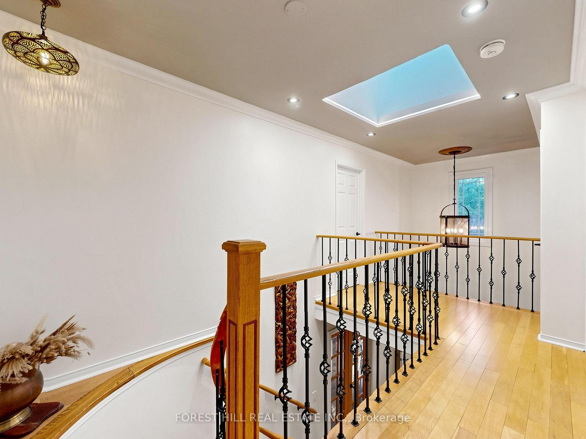 Photo 18 of 1631 Meadowfield Crescent, Mississauga, East Credit — HOMEH
