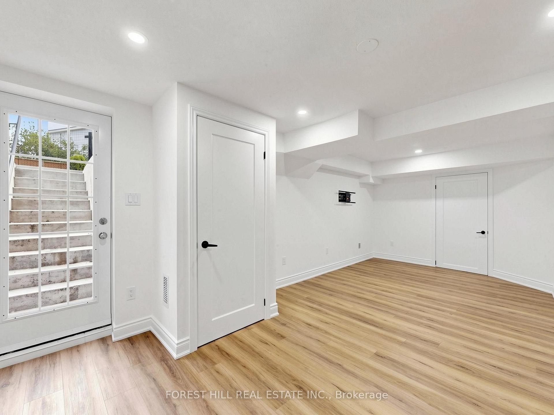 Photo 31 of 1631 Meadowfield Crescent, Mississauga, East Credit — HOMEH