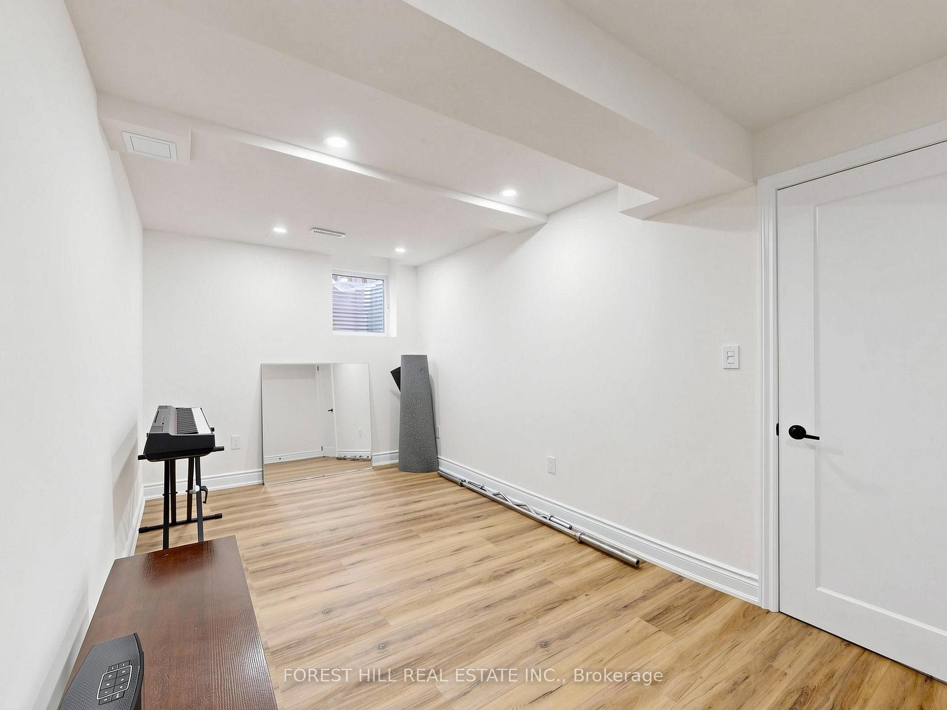 Photo 35 of 1631 Meadowfield Crescent, Mississauga, East Credit — HOMEH