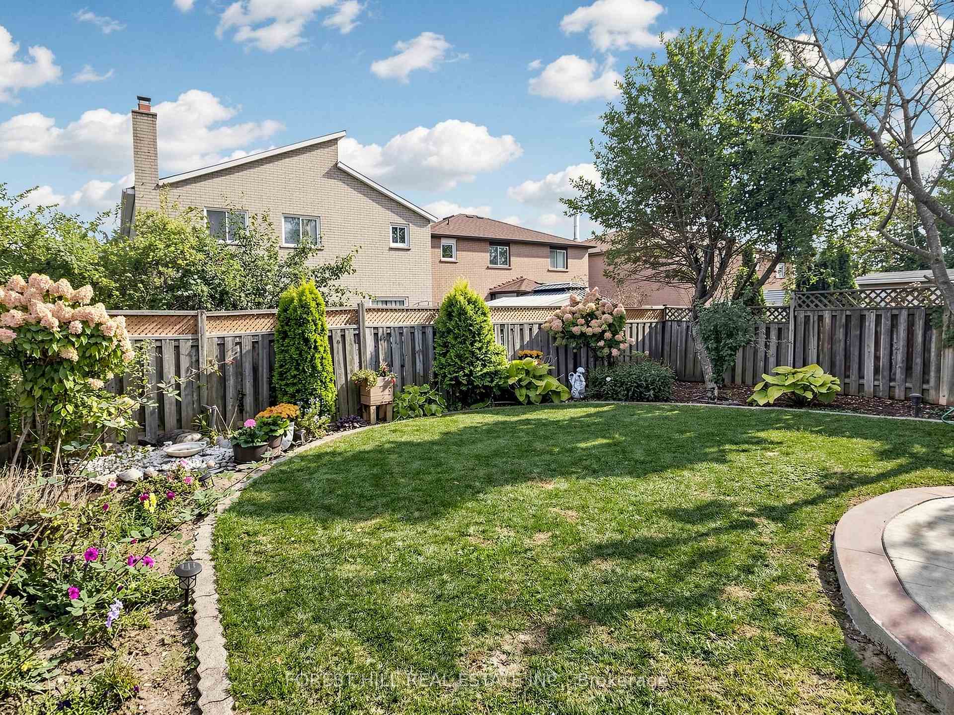 Photo 46 of 1631 Meadowfield Crescent, Mississauga, East Credit — HOMEH