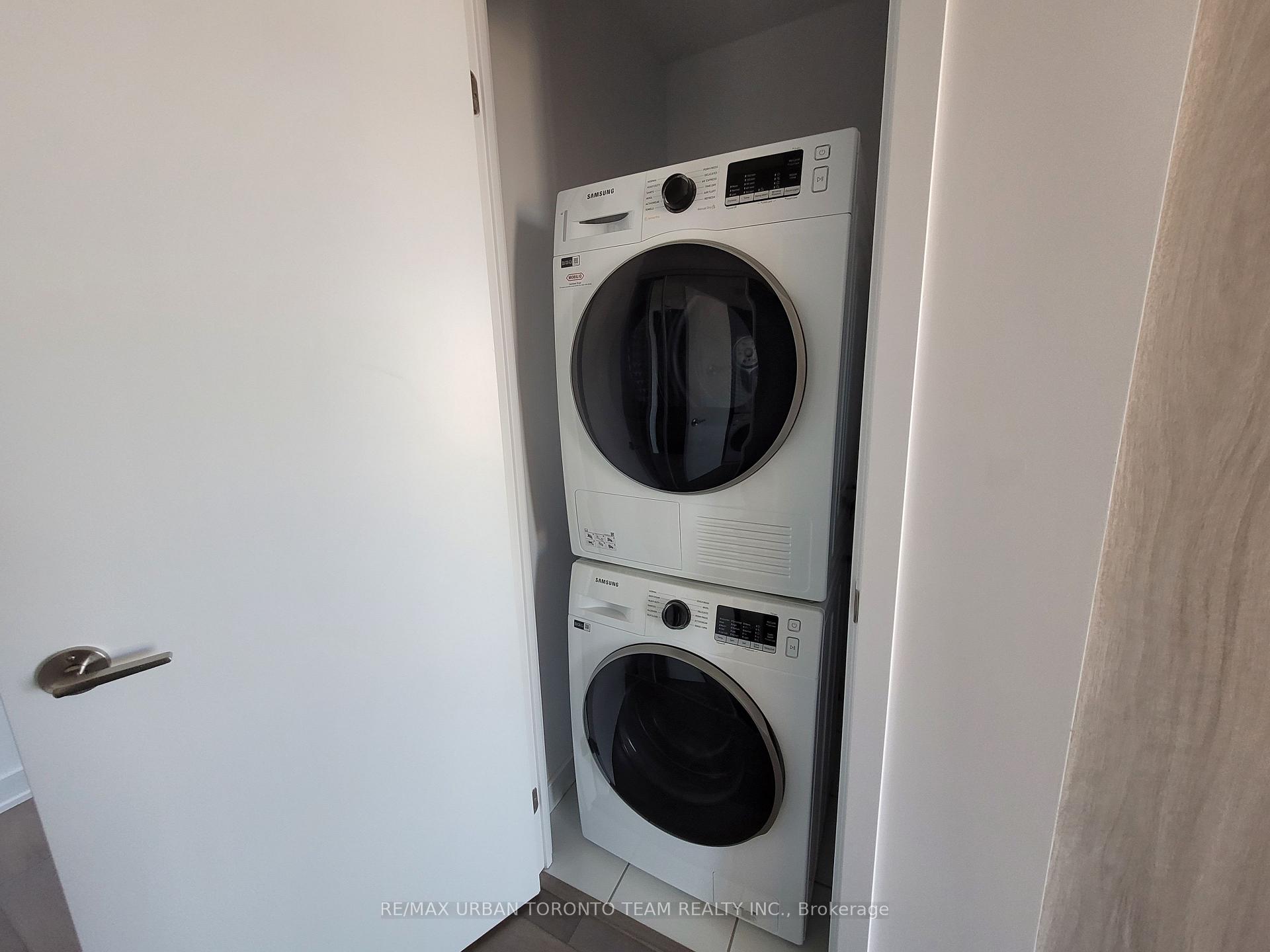 Photo 10 of Unit 1208, 60 Honeycrisp Crescent, Vaughan, Vaughan Corporate Centre — HOMEH