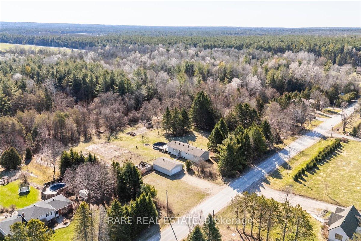 Photo 4 of 3679 McCarthy Drive, Clearview, Rural Clearview — HOMEH