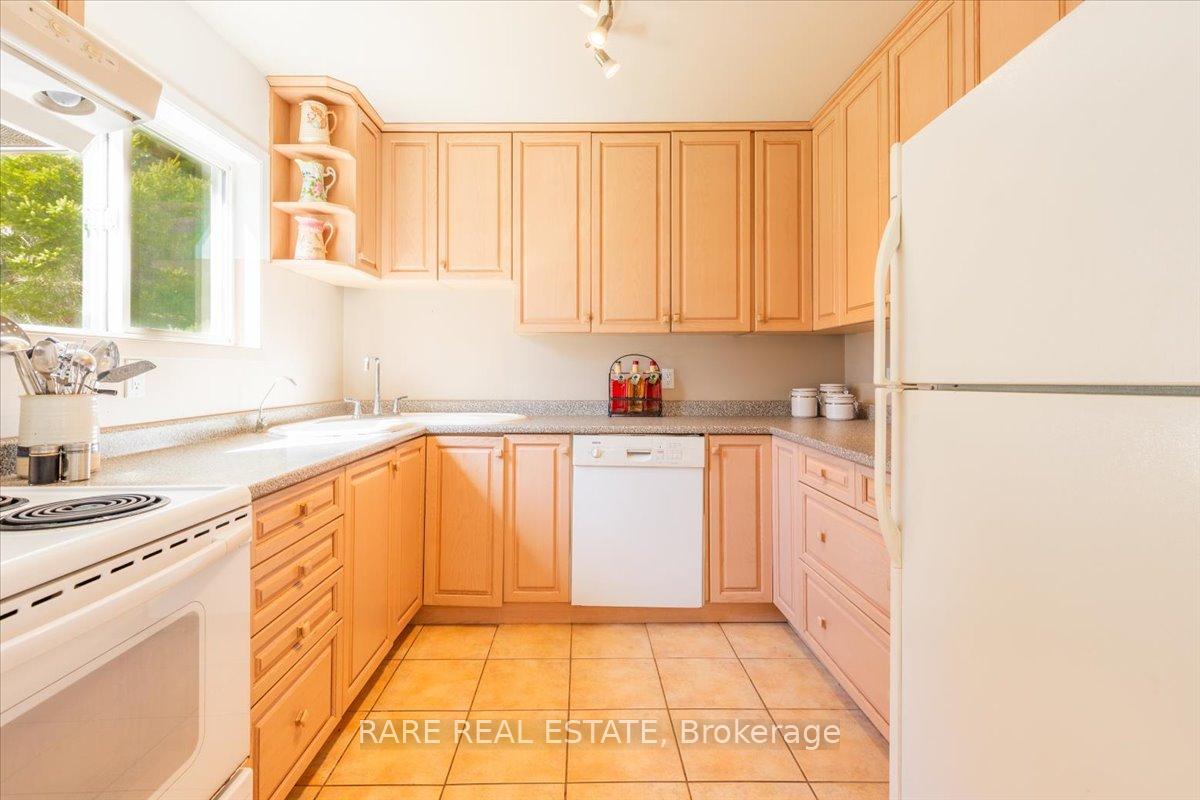 Photo 10 of 3679 McCarthy Drive, Clearview, Rural Clearview — HOMEH