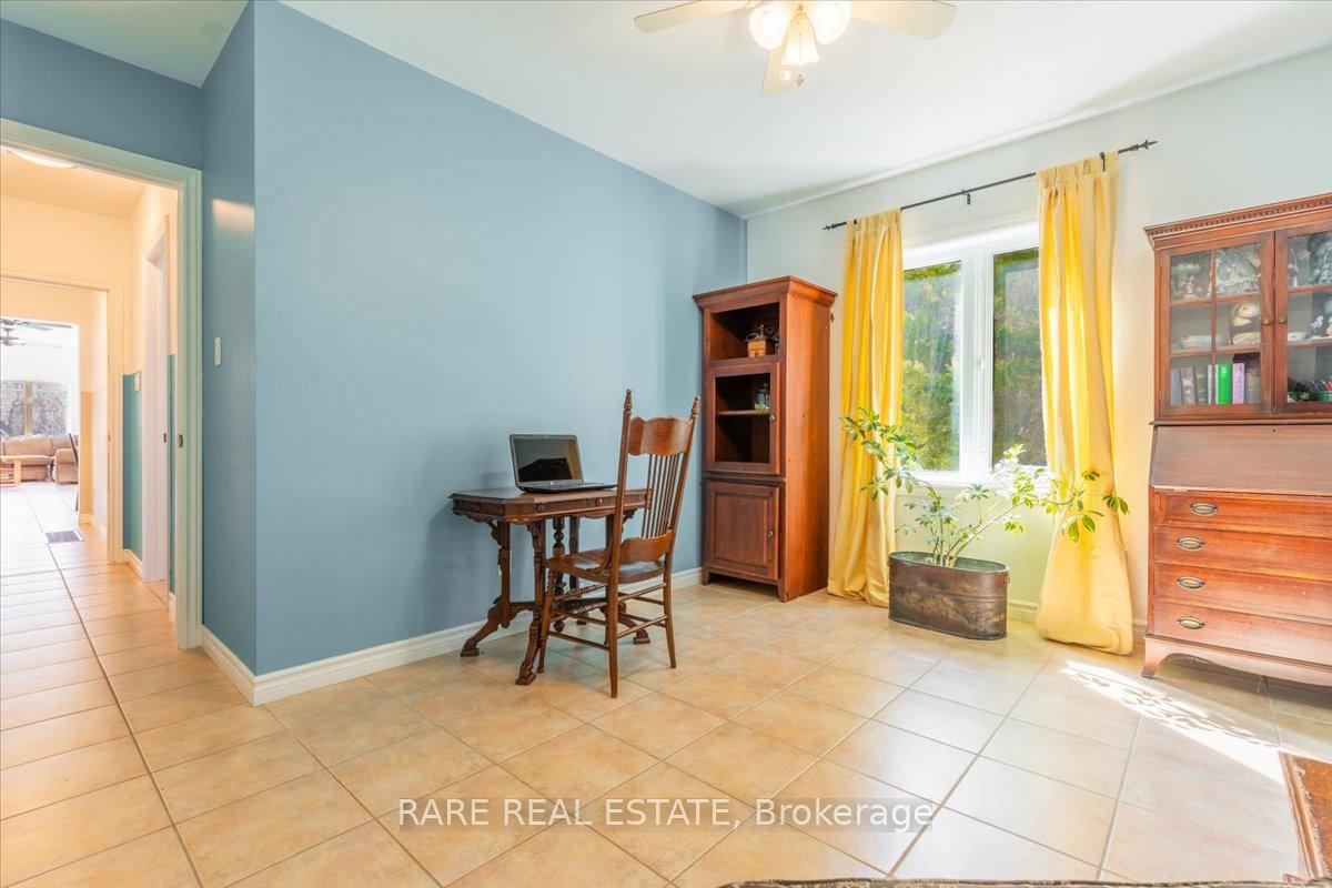 Photo 16 of 3679 McCarthy Drive, Clearview, Rural Clearview — HOMEH