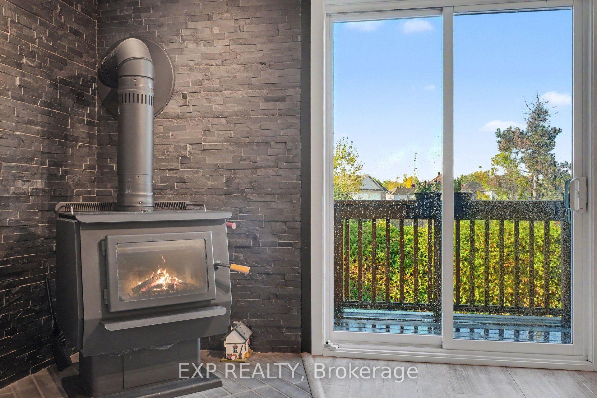 Photo 10 of Unit 23, 25 Haxby Private, Ottawa, Hunt Club Park/Greenboro — HOMEH