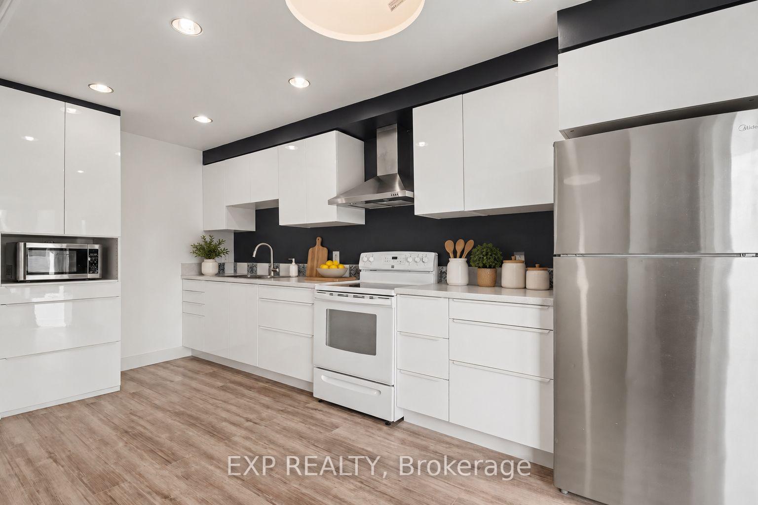 Photo 12 of Unit 23, 25 Haxby Private, Ottawa, Hunt Club Park/Greenboro — HOMEH