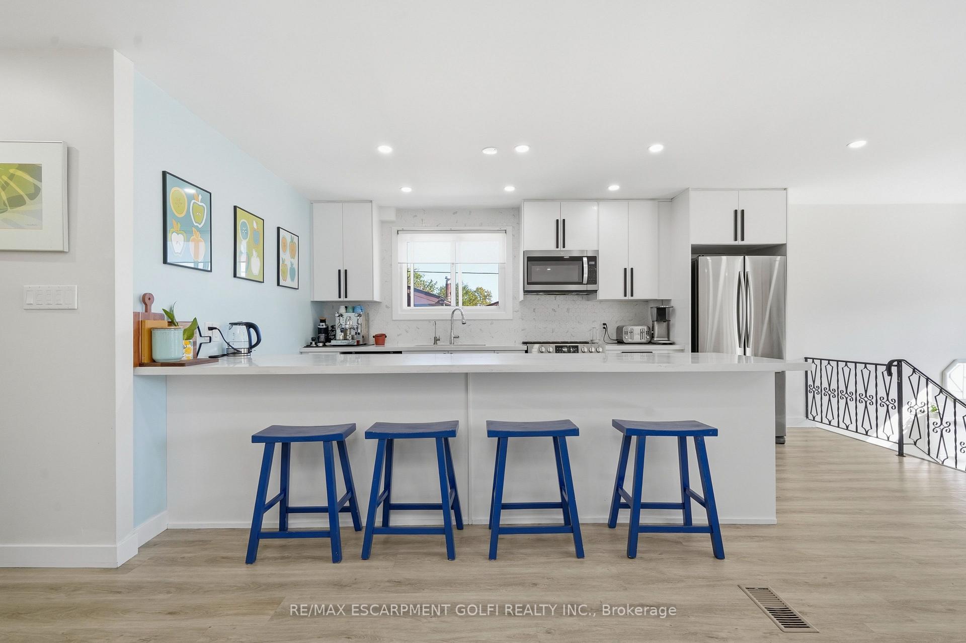 Photo 12 of 23 Green Maple Drive, St. Catharines, Secord Woods — HOMEH