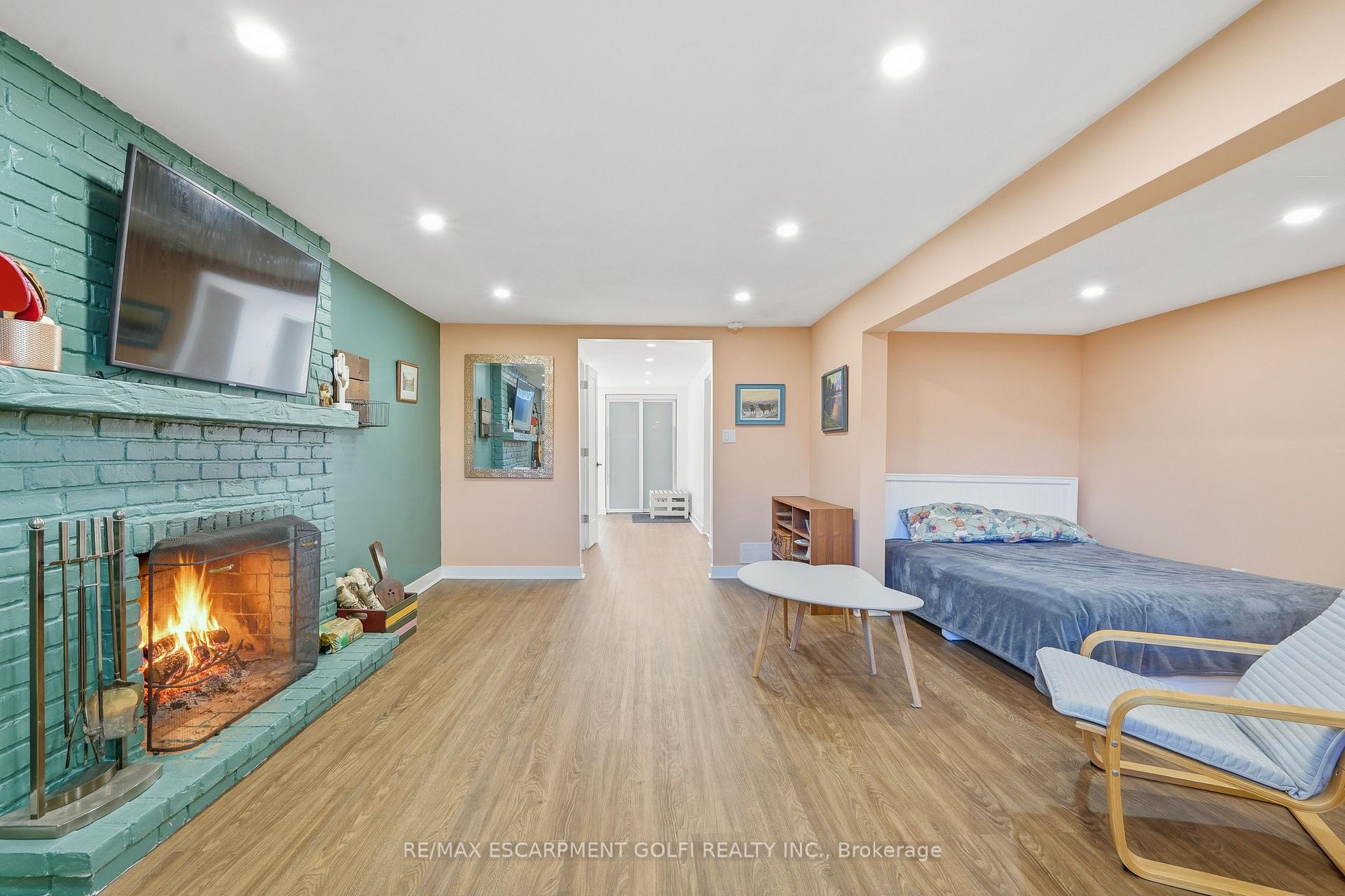 Photo 22 of 23 Green Maple Drive, St. Catharines, Secord Woods — HOMEH