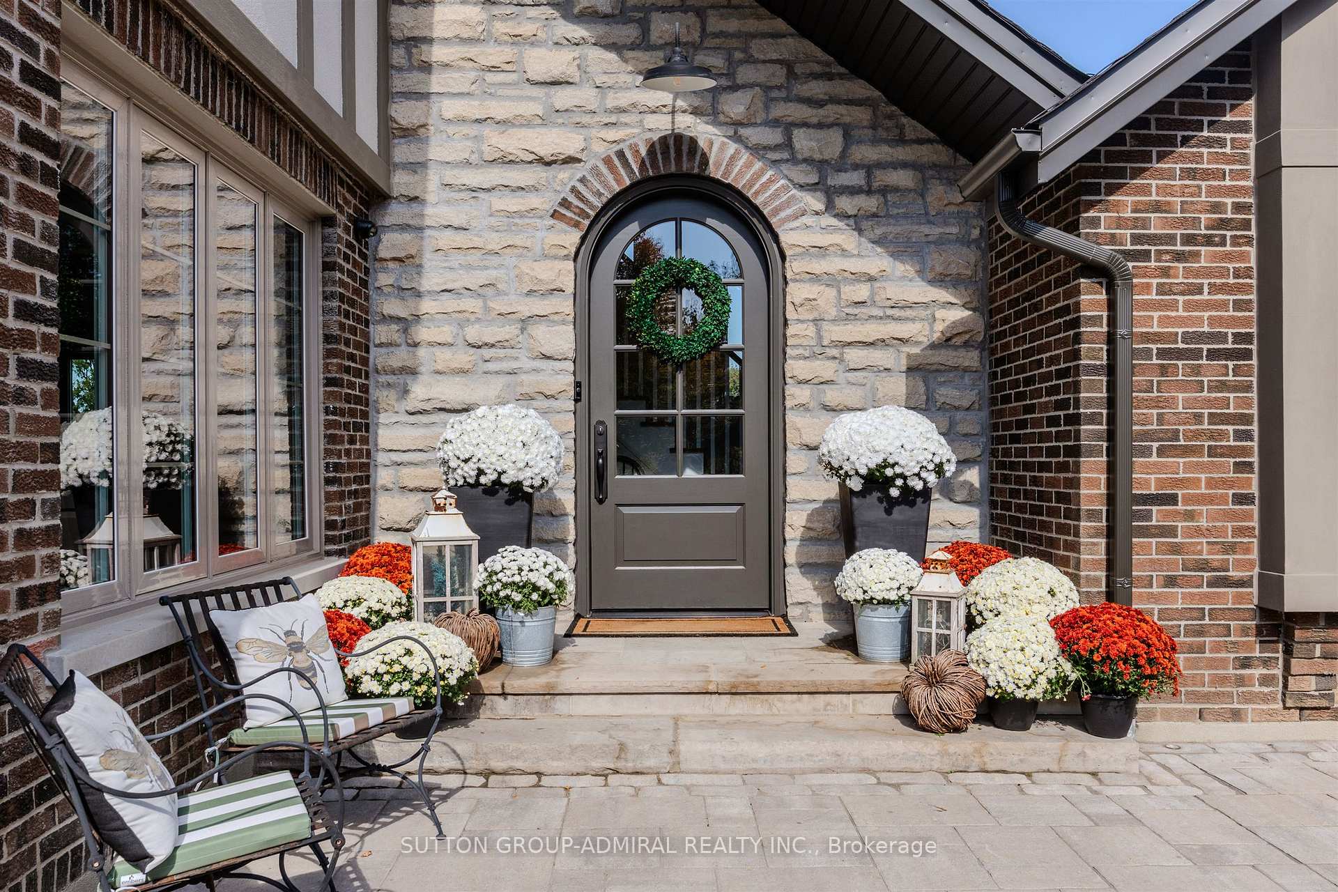 Photo 3 of 8400 19th Sideroad, King, Schomberg — HOMEH