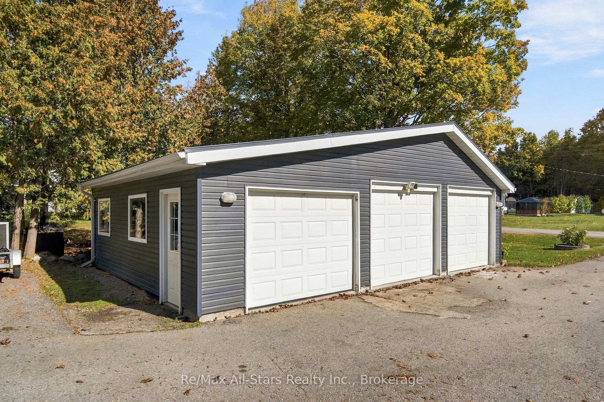 Photo 4 of 2698 Westview Road, Selwyn — HOMEH
