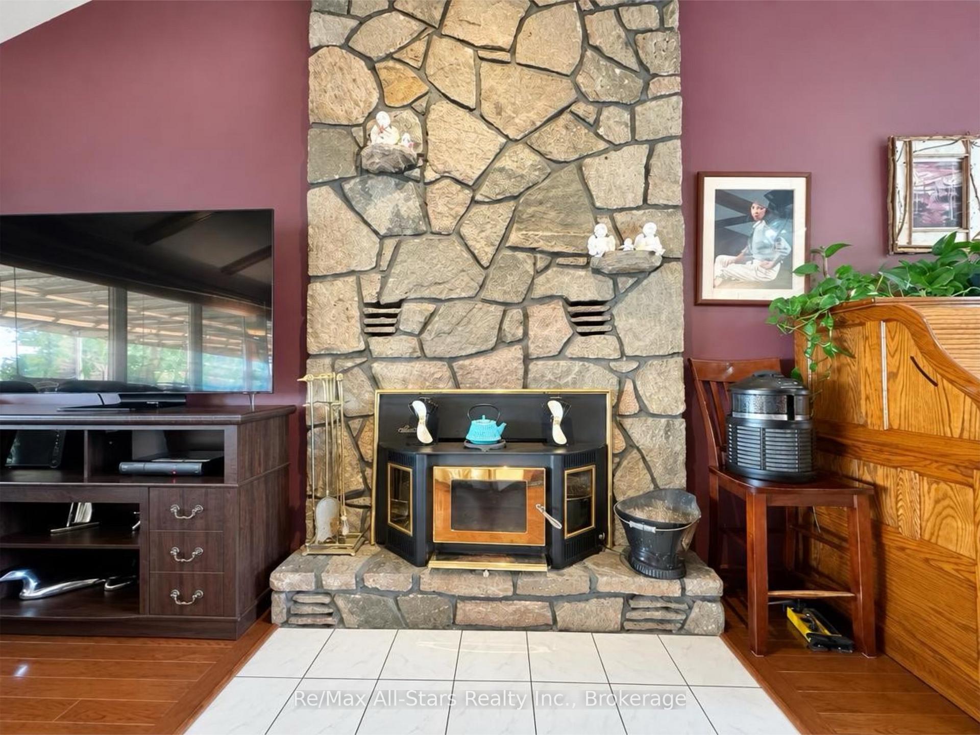 Photo 13 of 2698 Westview Road, Selwyn — HOMEH