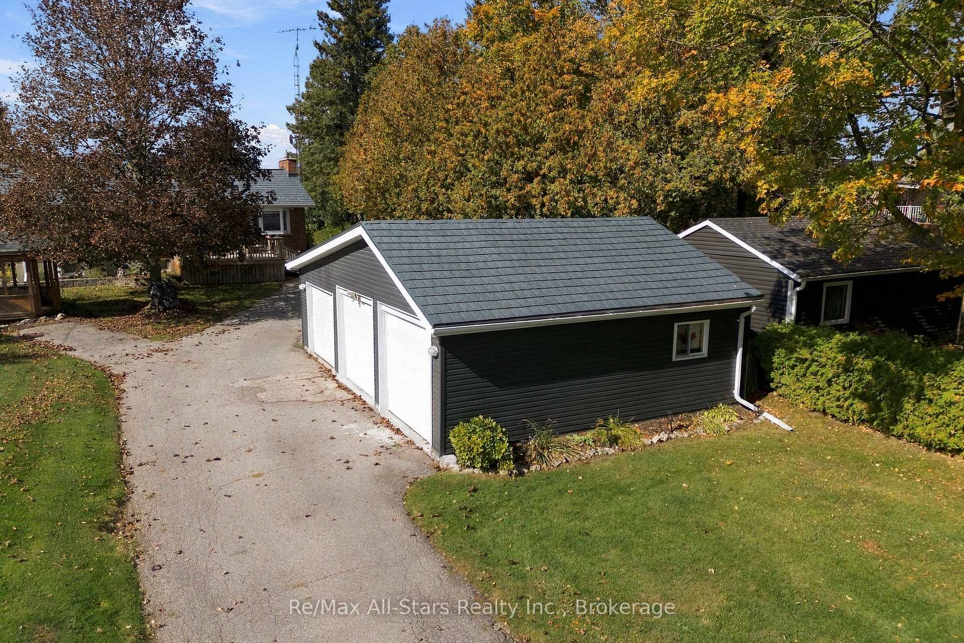 Photo 33 of 2698 Westview Road, Selwyn — HOMEH