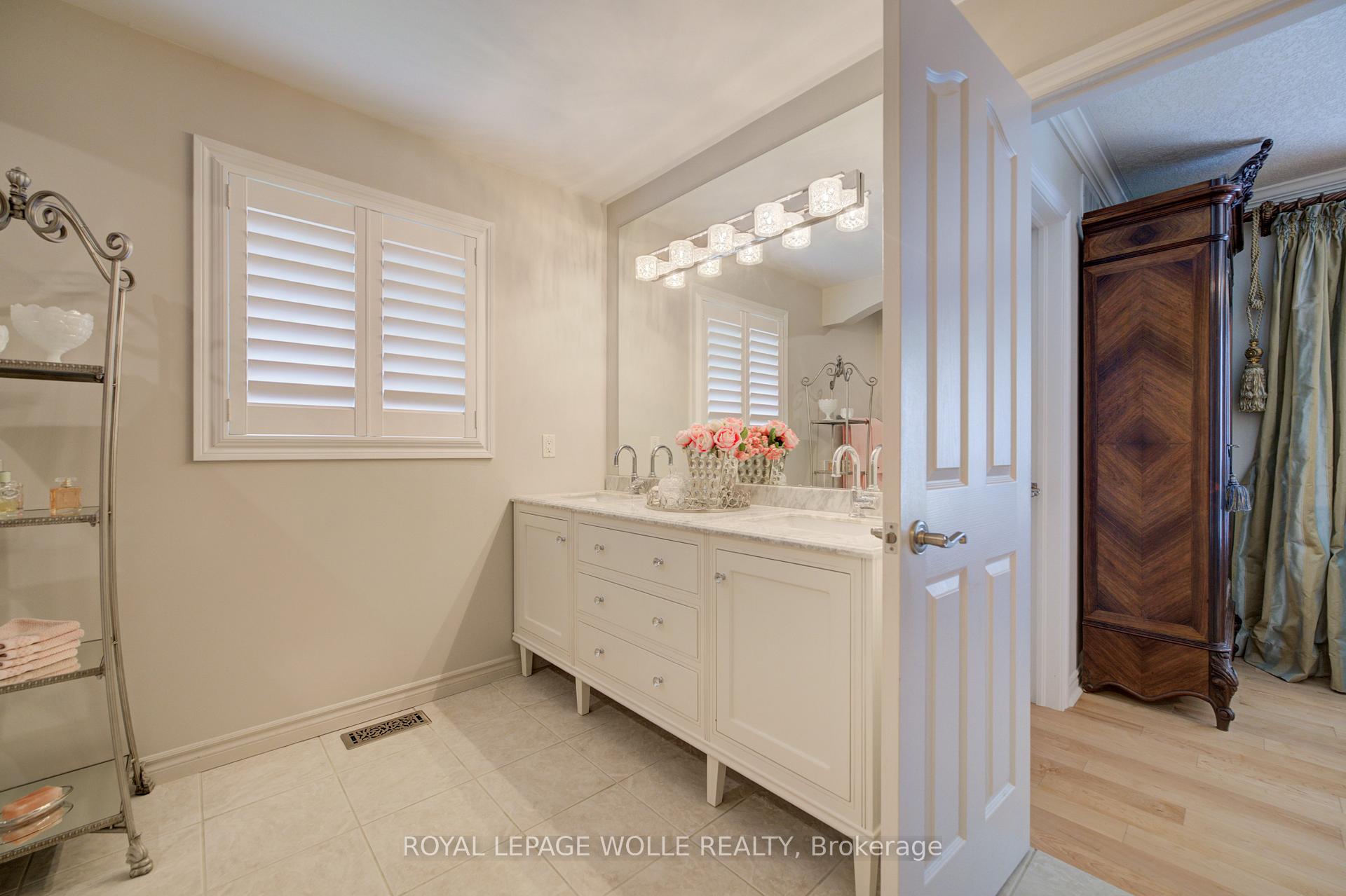 Photo 30 of 517 Starboard Crescent, Waterloo, Eastbridge — HOMEH