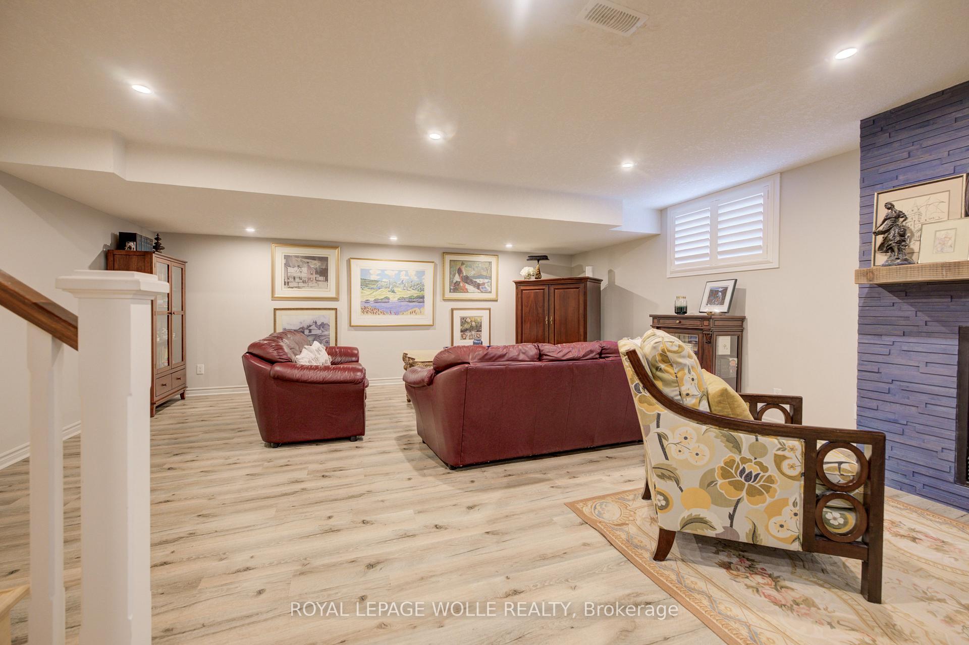 Photo 36 of 517 Starboard Crescent, Waterloo, Eastbridge — HOMEH
