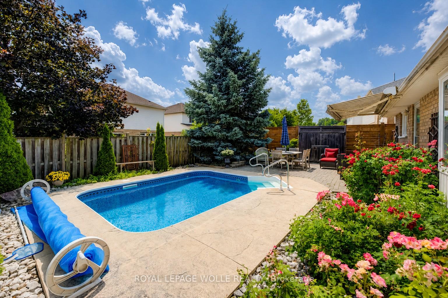 Photo 46 of 517 Starboard Crescent, Waterloo, Eastbridge — HOMEH