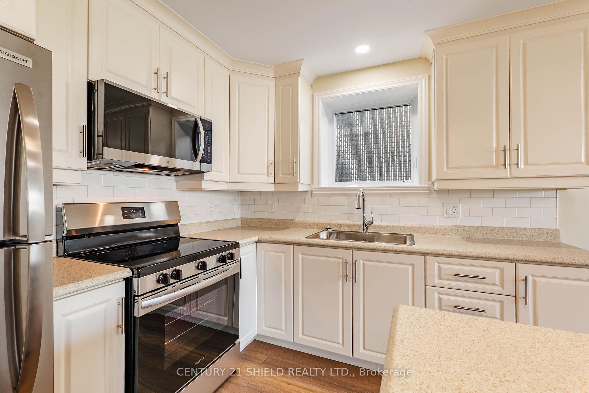 Photo 9 of Unit C, 1234 Cumberland Street, Cornwall, Cornwall — HOMEH
