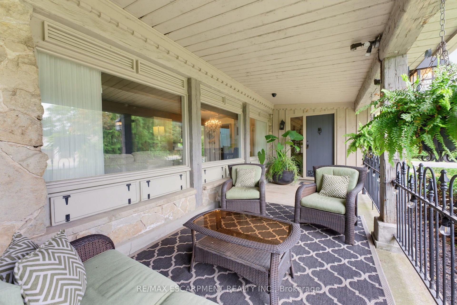 Photo 4 of 1316 Nevarc Drive, Burlington, Grindstone — HOMEH