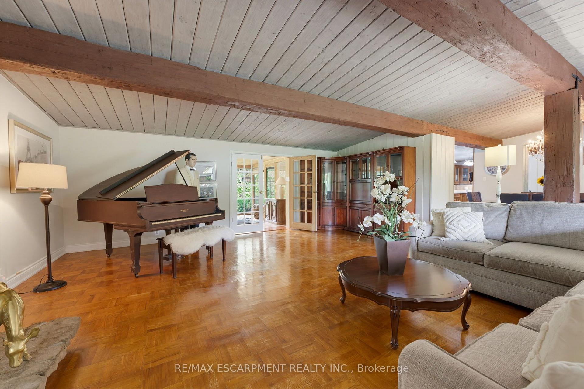 Photo 8 of 1316 Nevarc Drive, Burlington, Grindstone — HOMEH