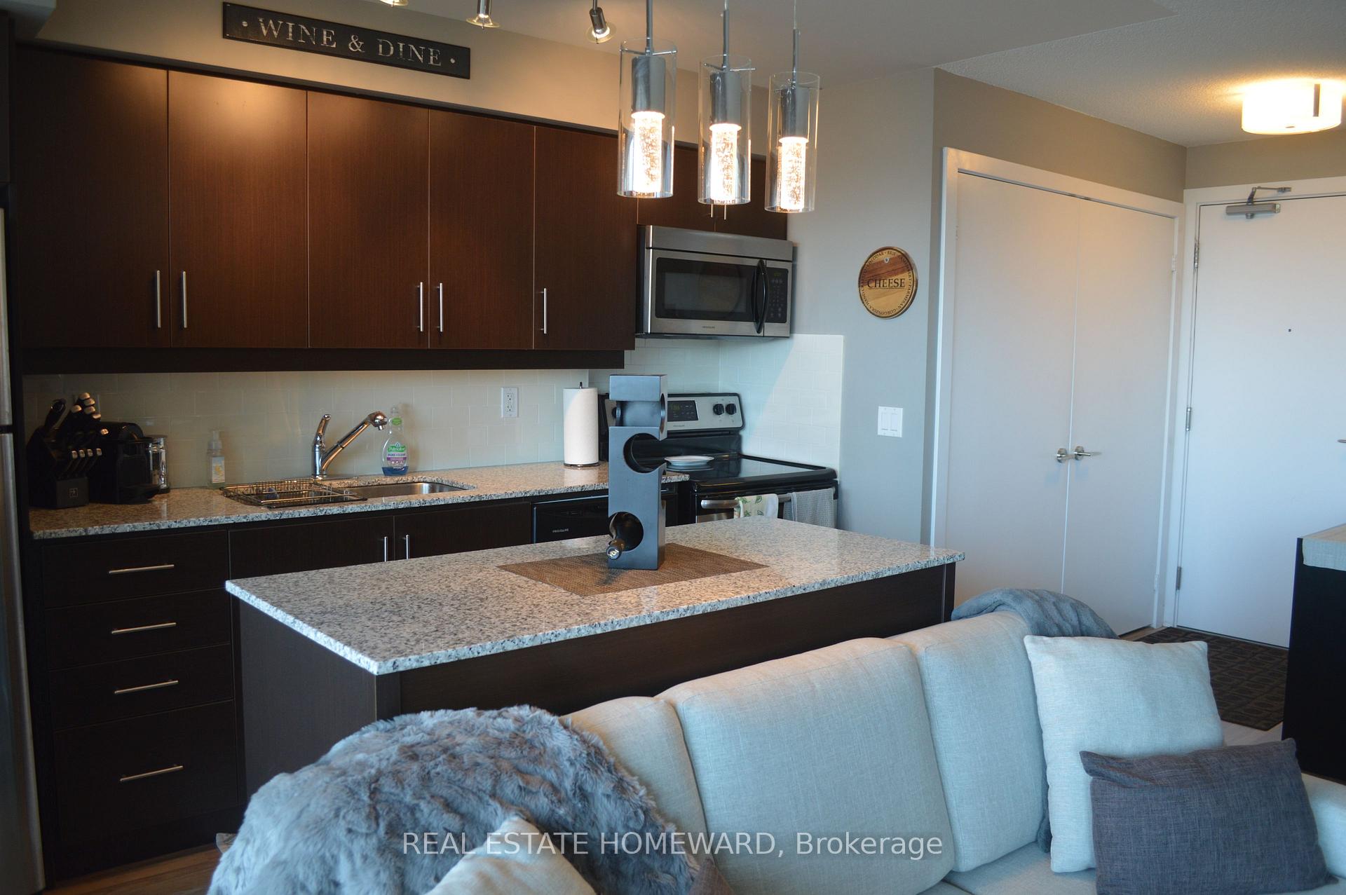 Photo 6 of Unit 805, 100 Western Battery Road, Toronto, Niagara — HOMEH