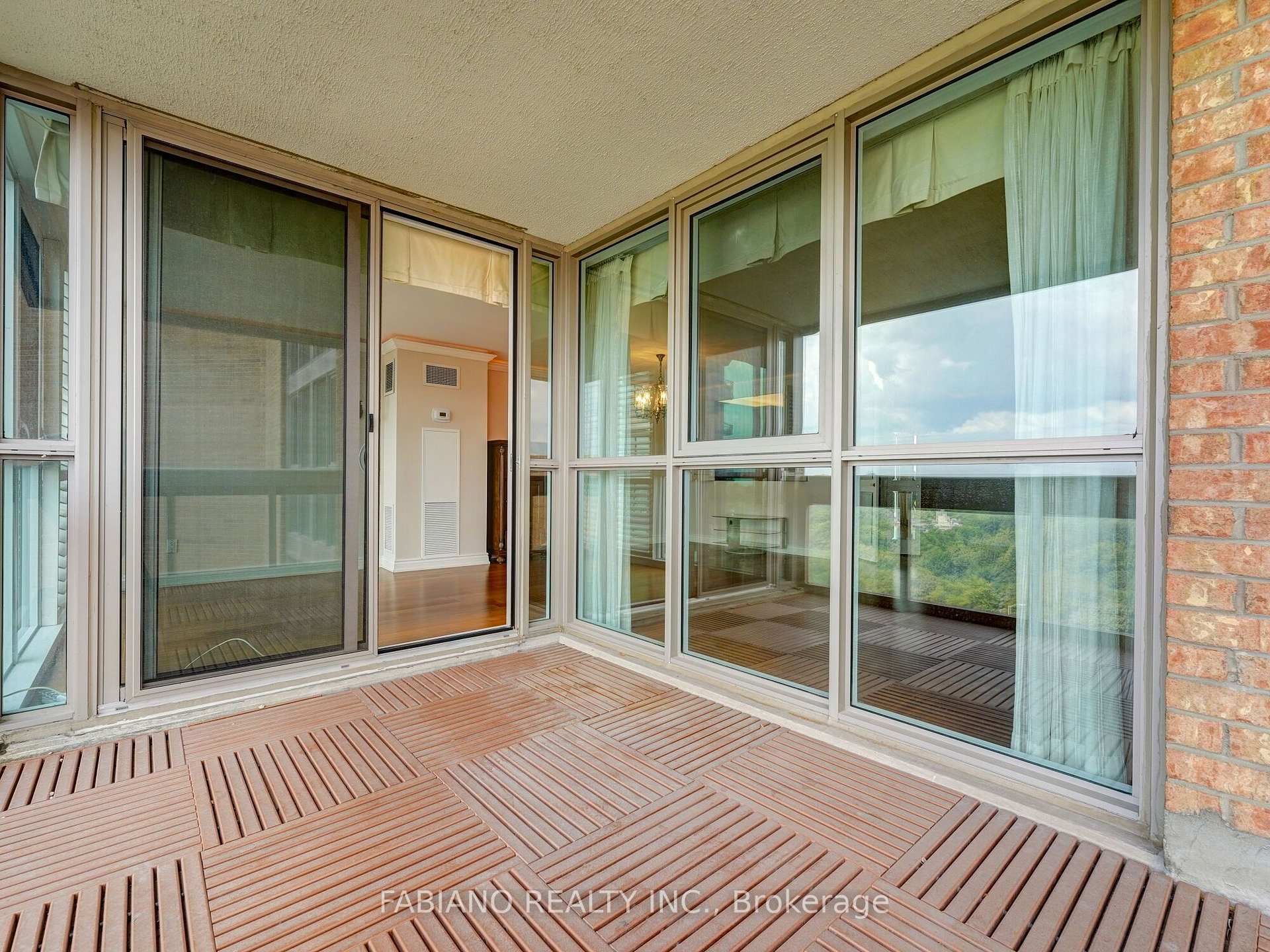 Photo 40 of Unit 1003, 278 Bloor Street E, Toronto, Rosedale-Moore Park — HOMEH
