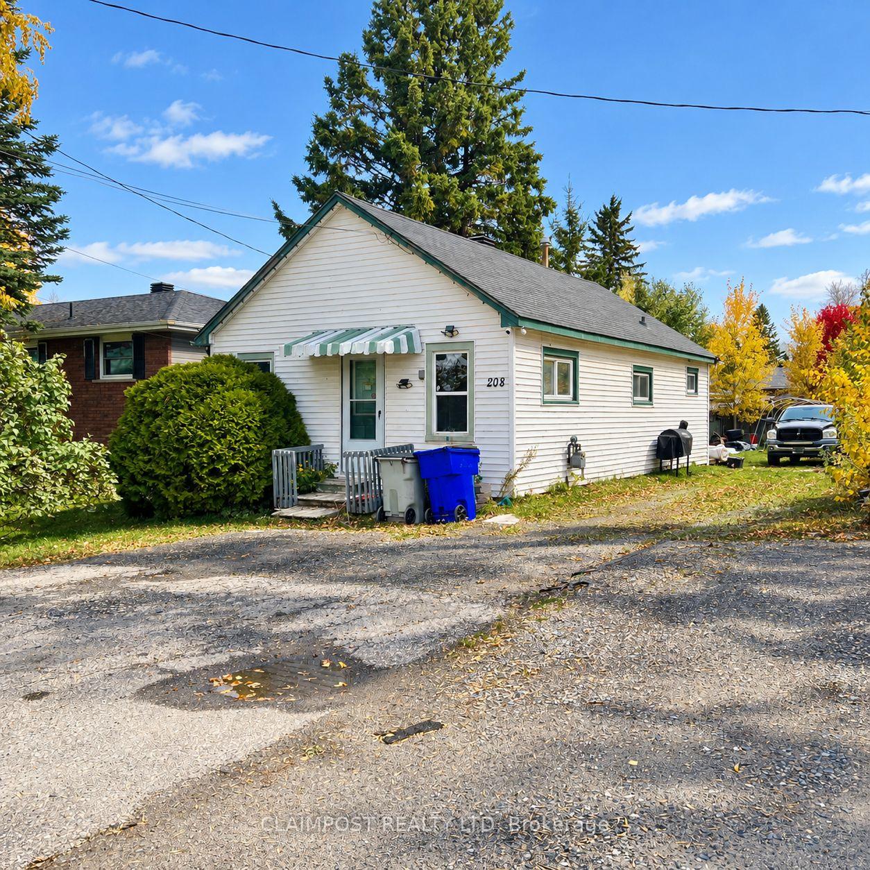 Photo 2 of 208 Queen Street, Timmins, Porcupine - East — HOMEH