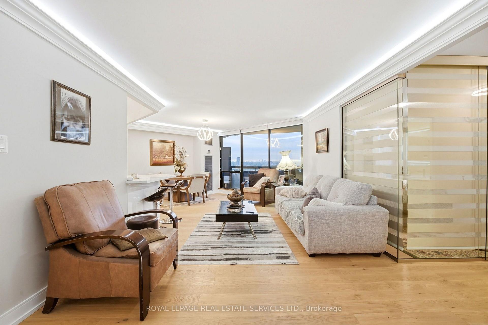 Photo 6 of Unit 1502, 75 Graydon Hall Drive, North York, Parkwoods-Donalda — HOMEH