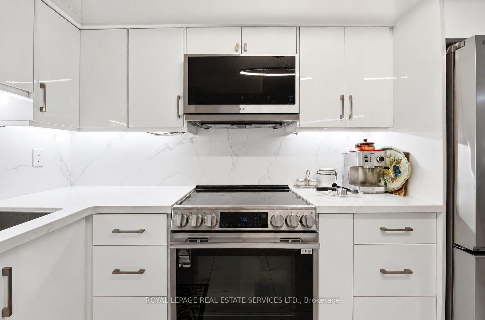 Photo 13 of Unit 1502, 75 Graydon Hall Drive, North York, Parkwoods-Donalda — HOMEH