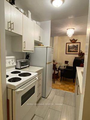 Photo 9 of Unit 708, 85 Lawton Boulevard, Toronto, Yonge-St. Clair — HOMEH