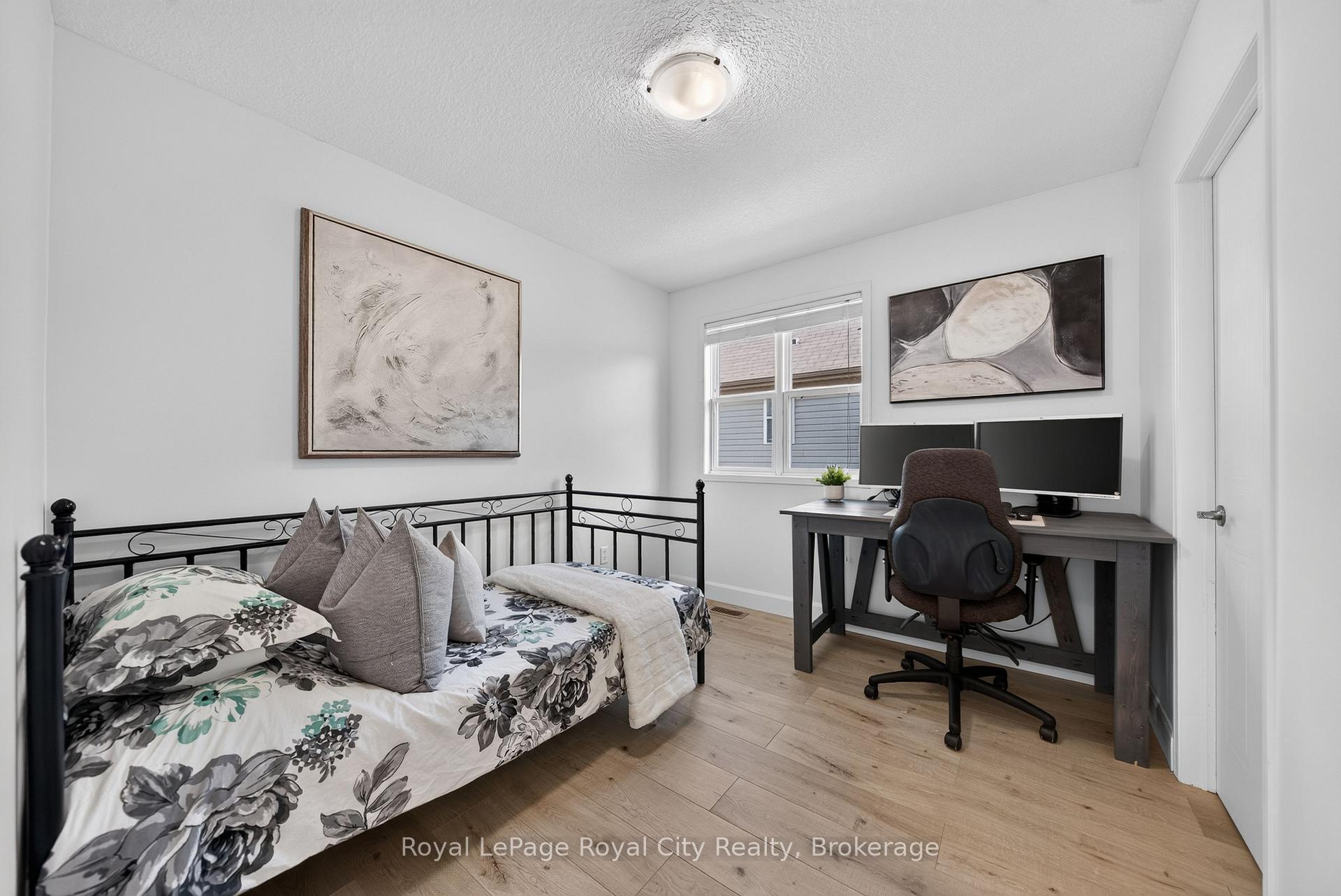 Photo 22 of 24 Brookfield Crescent, Kitchener, Country Hills West — HOMEH