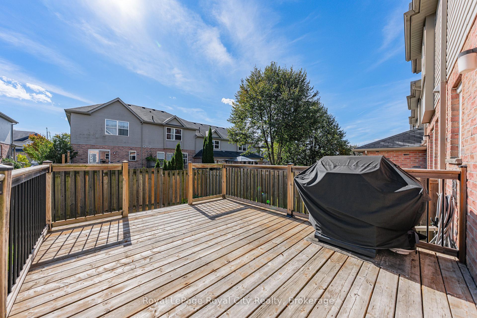 Photo 26 of 24 Brookfield Crescent, Kitchener, Country Hills West — HOMEH
