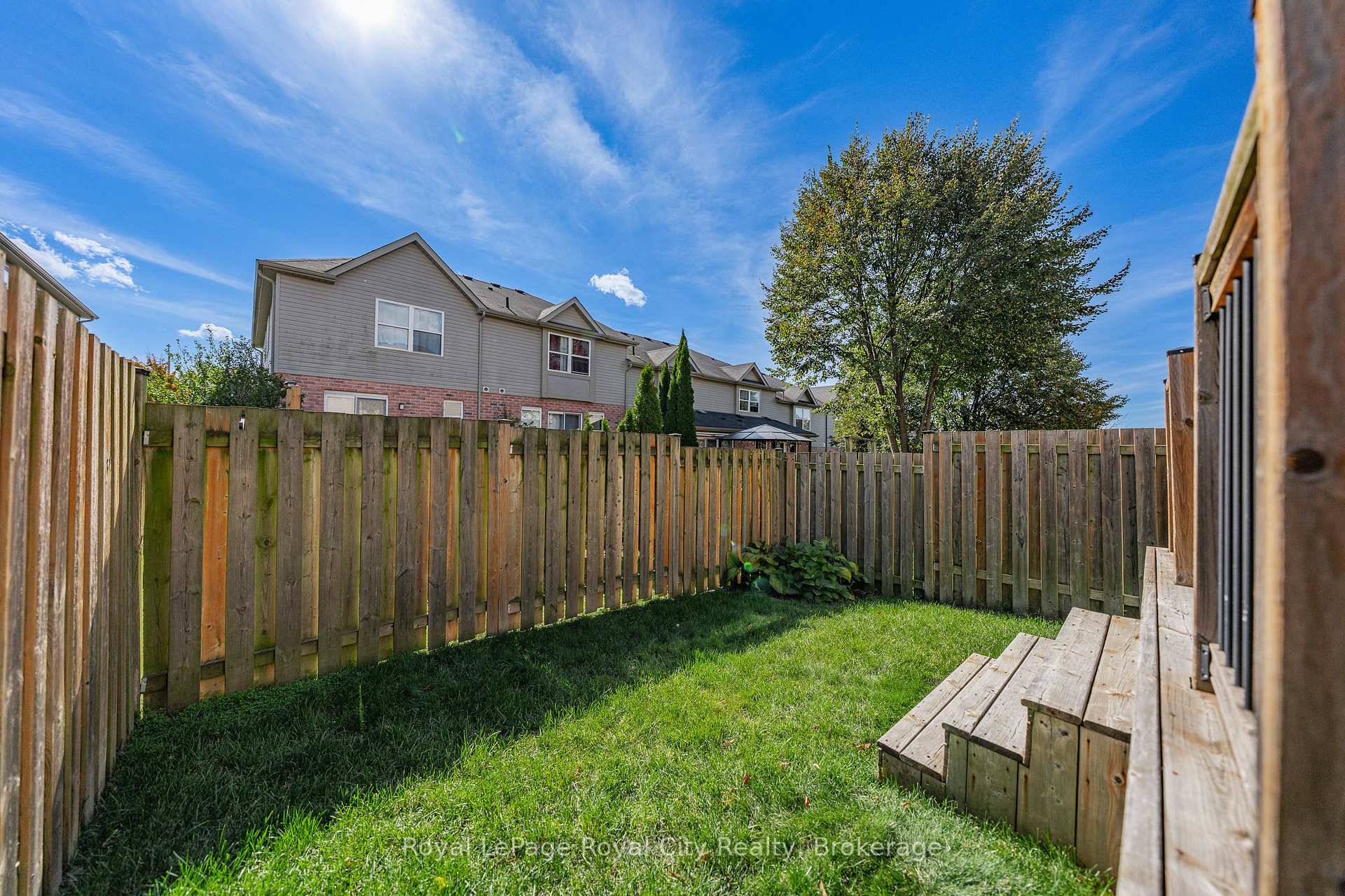 Photo 28 of 24 Brookfield Crescent, Kitchener, Country Hills West — HOMEH