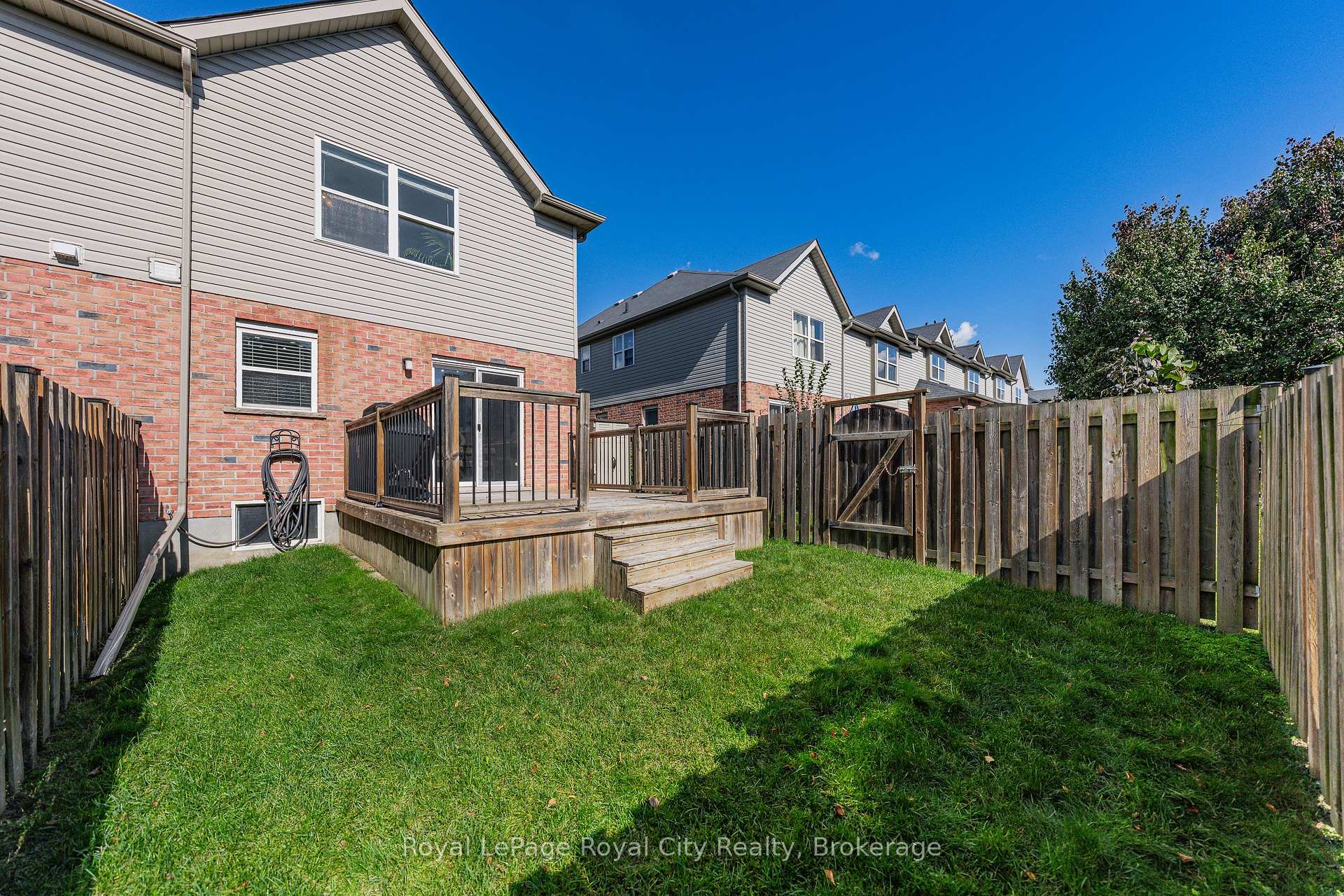 Photo 31 of 24 Brookfield Crescent, Kitchener, Country Hills West — HOMEH