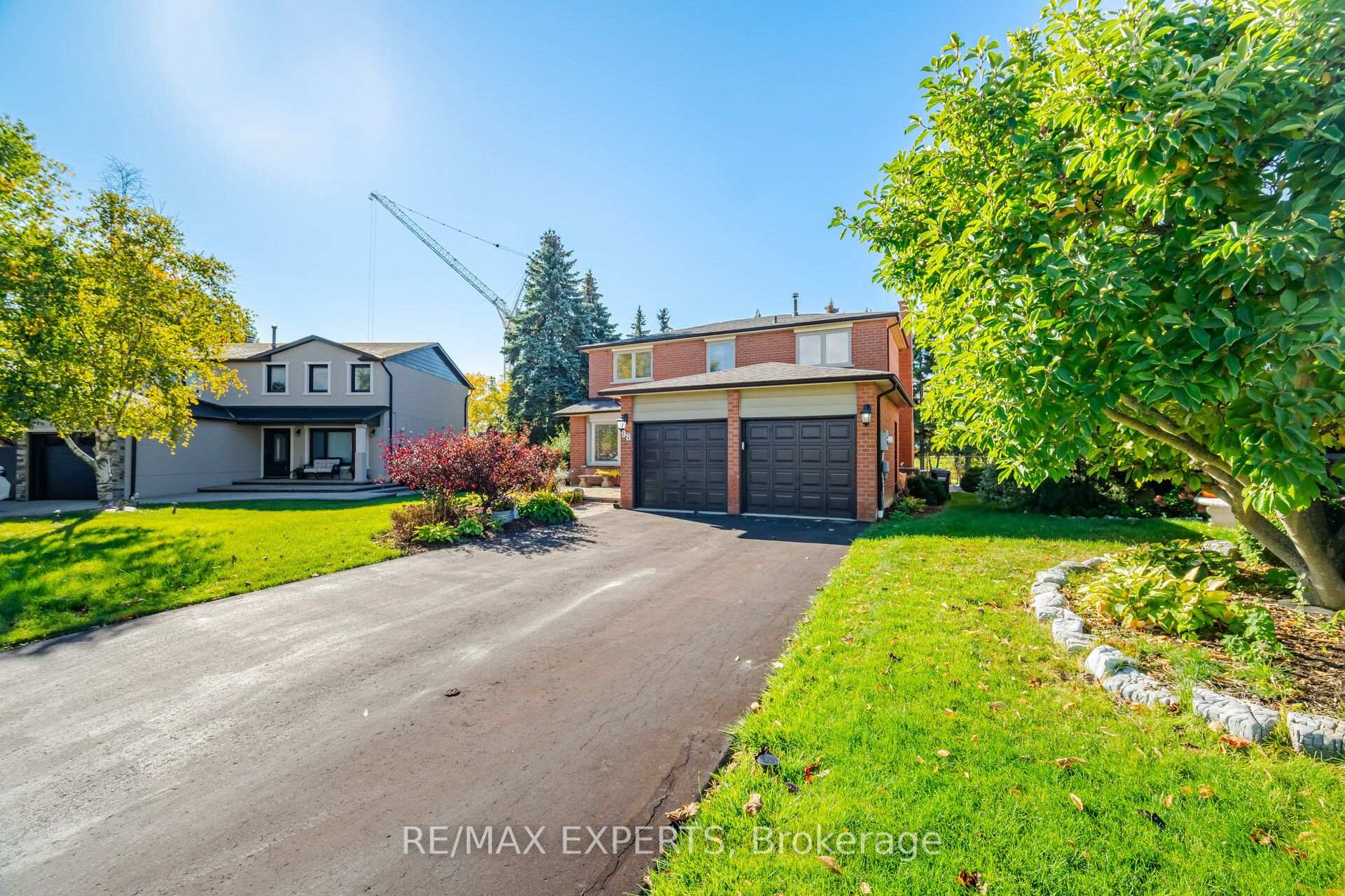 Photo 2 of 98 De Rose Avenue, Caledon, Bolton West — HOMEH