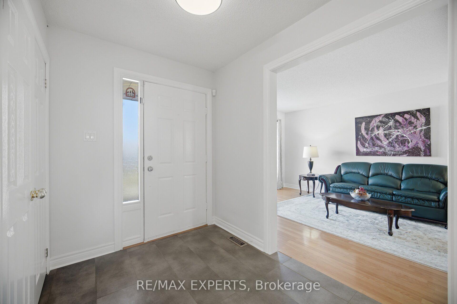 Photo 5 of 98 De Rose Avenue, Caledon, Bolton West — HOMEH