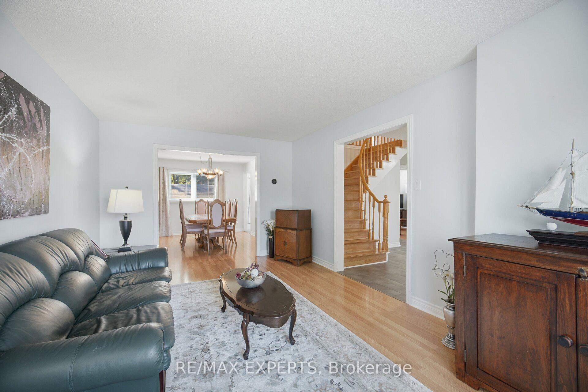 Photo 8 of 98 De Rose Avenue, Caledon, Bolton West — HOMEH