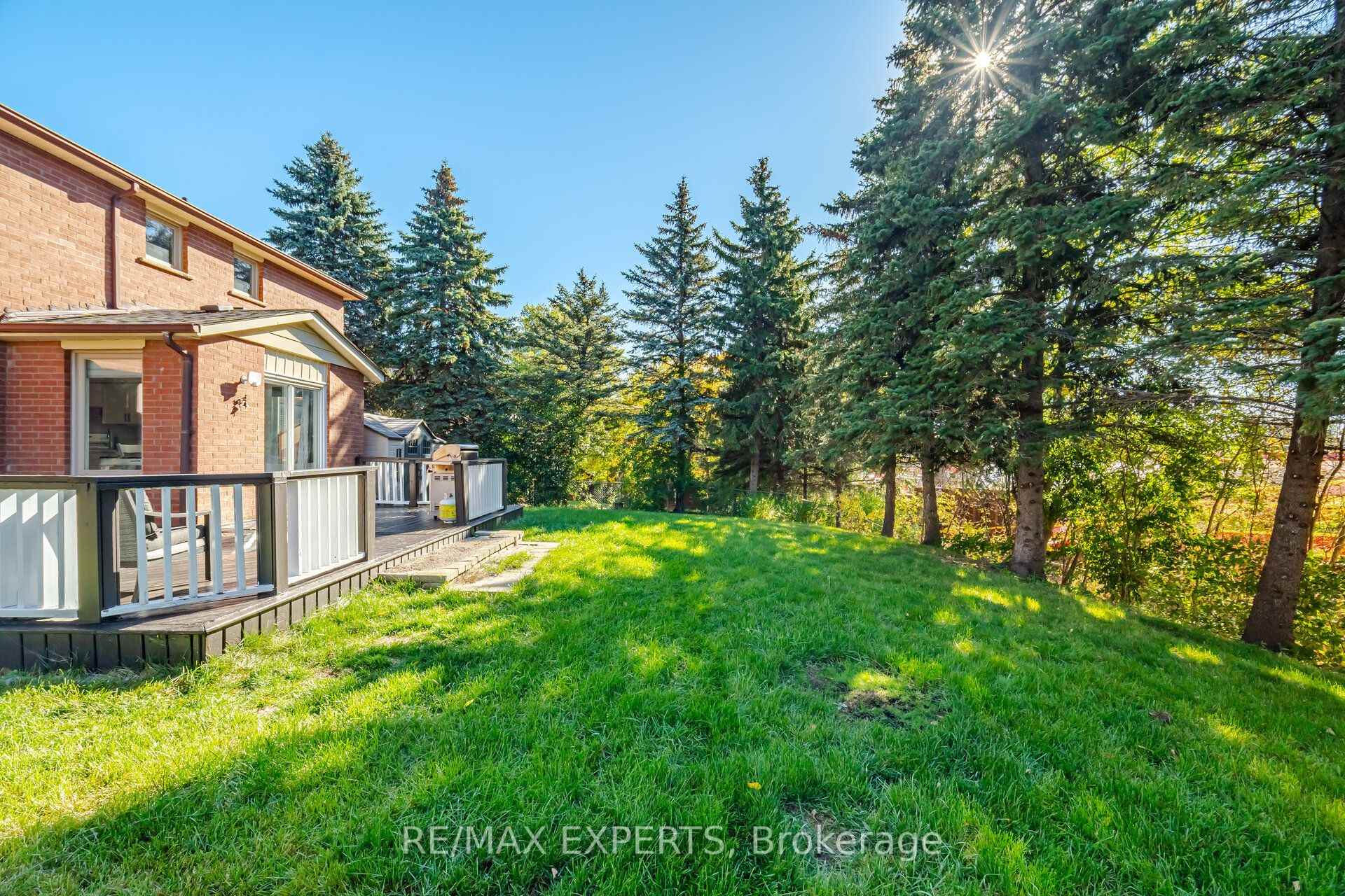 Photo 46 of 98 De Rose Avenue, Caledon, Bolton West — HOMEH
