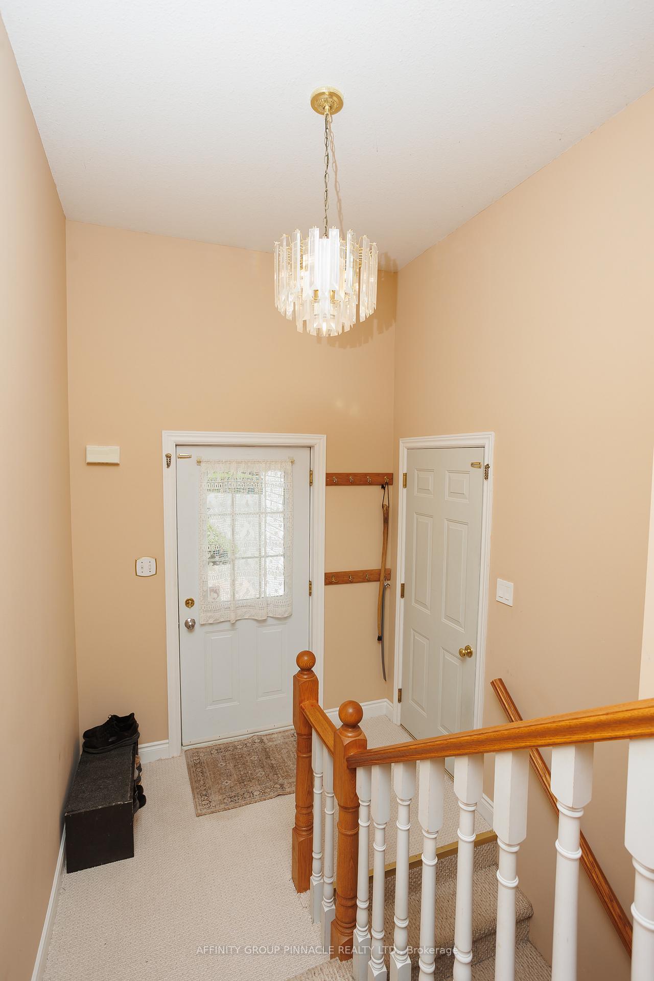 Photo 4 of 476 Bay Street, Brock, Beaverton — HOMEH