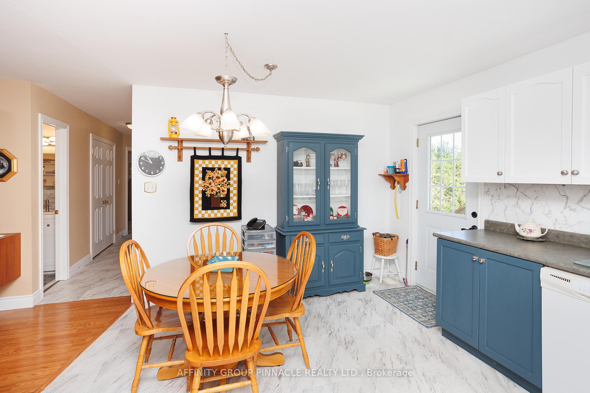 Photo 11 of 476 Bay Street, Brock, Beaverton — HOMEH