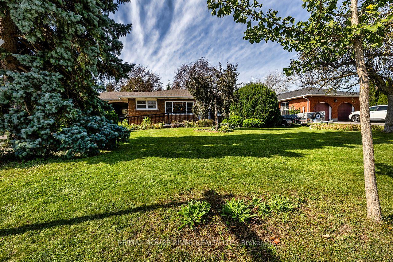 Photo 5 of 184 Garrard Road, Whitby, Blue Grass Meadows — HOMEH
