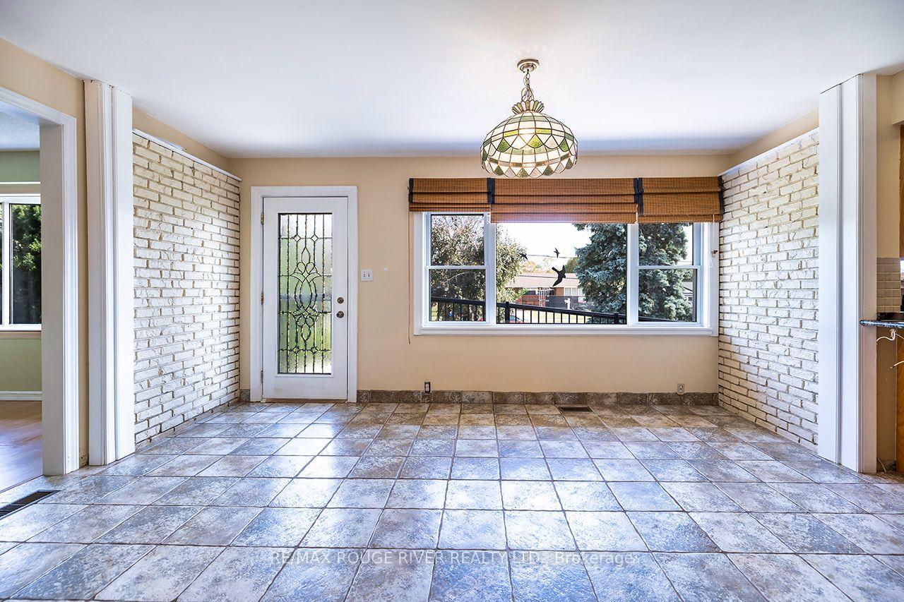 Photo 13 of 184 Garrard Road, Whitby, Blue Grass Meadows — HOMEH