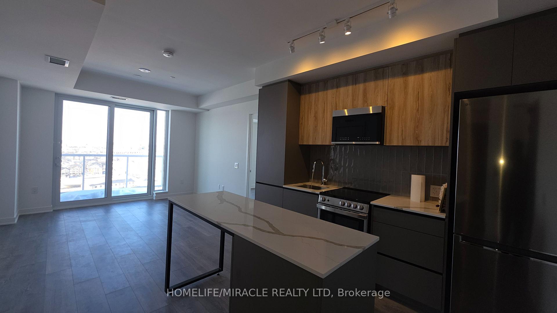 Photo 3 of Unit E1401, 10 All Nations Drive, Brampton, Northwest Brampton — HOMEH