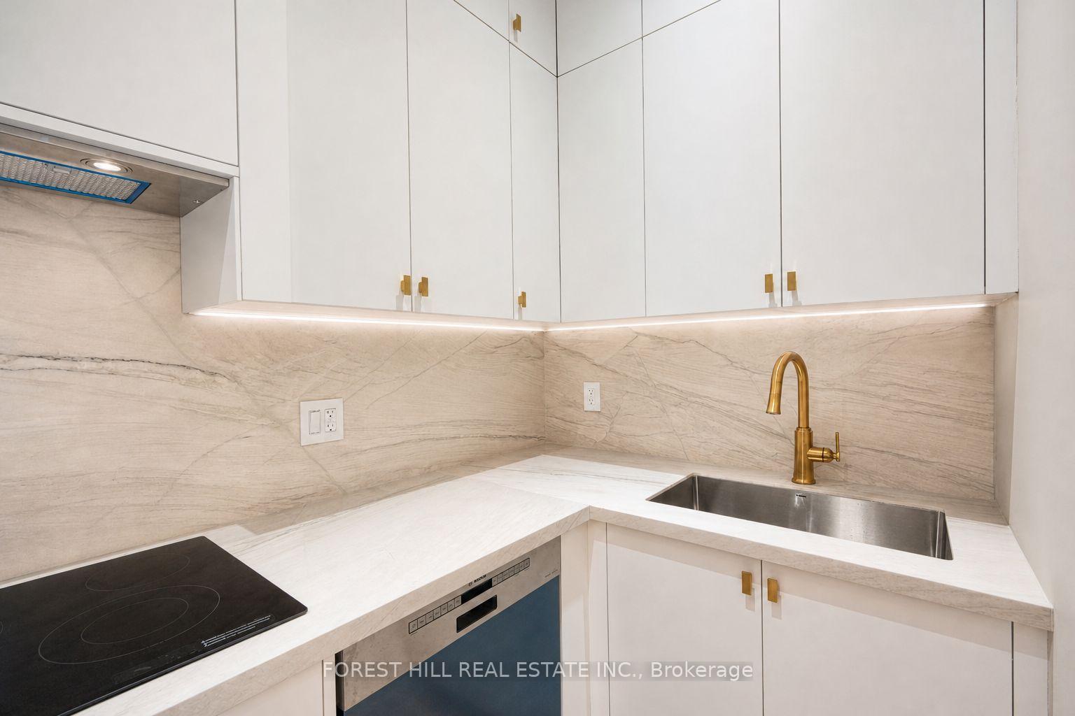 Photo 20 of 152 Olde Bayview Avenue, Richmond Hill, Oak Ridges Lake Wilcox — HOMEH