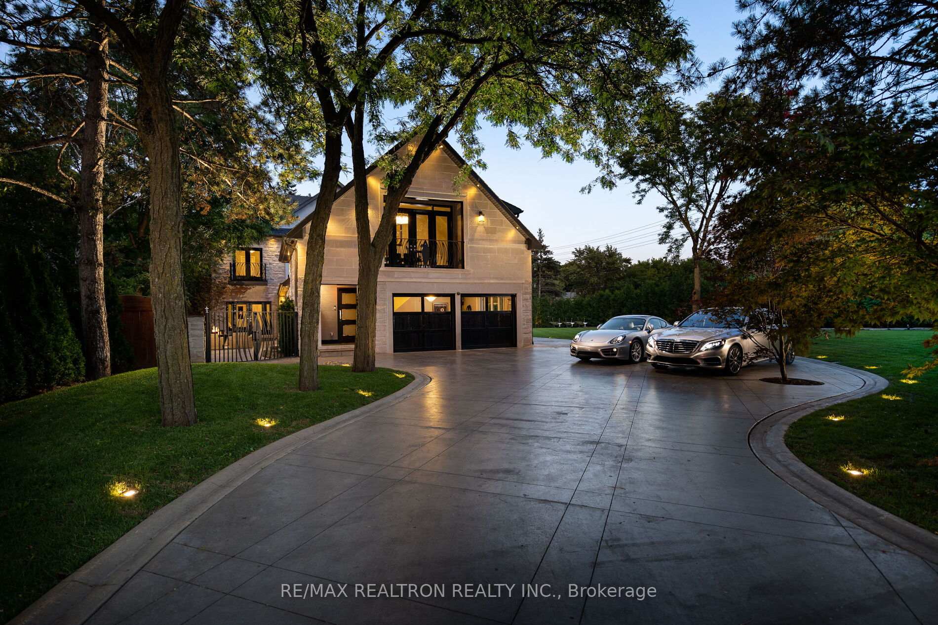 Photo 2 of 3 Oakbank Road, Vaughan, Uplands — HOMEH