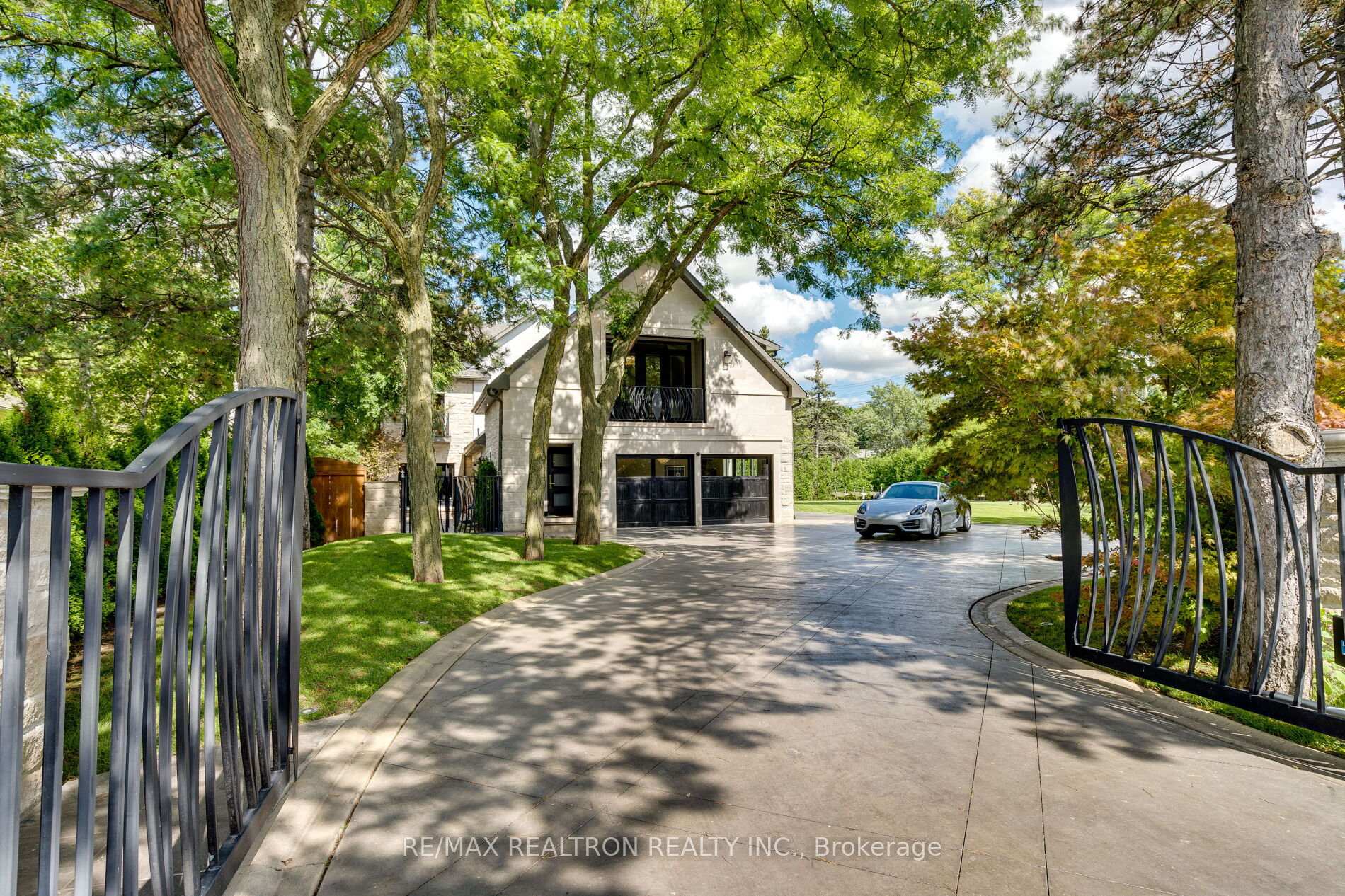 Photo 6 of 3 Oakbank Road, Vaughan, Uplands — HOMEH