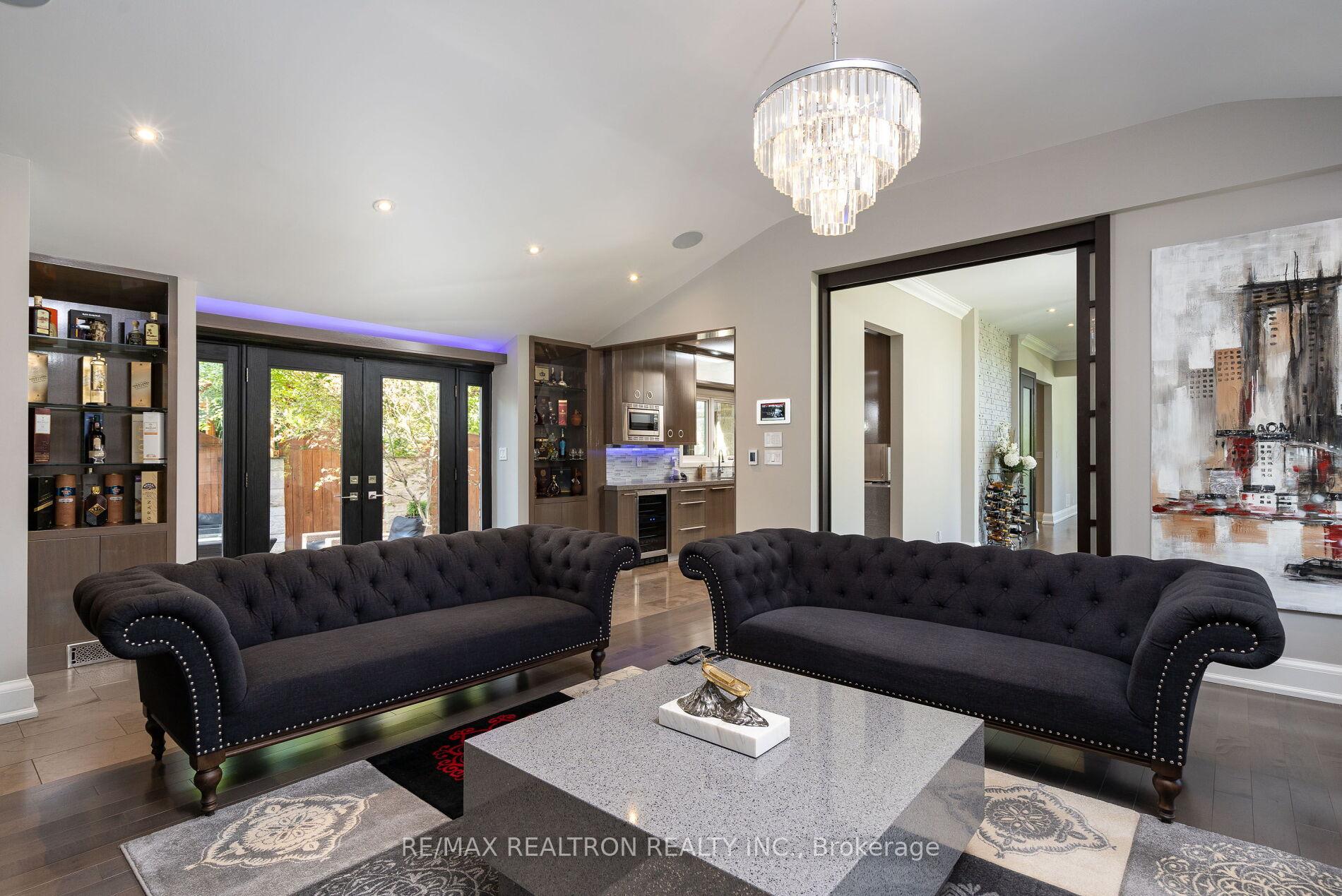 Photo 13 of 3 Oakbank Road, Vaughan, Uplands — HOMEH