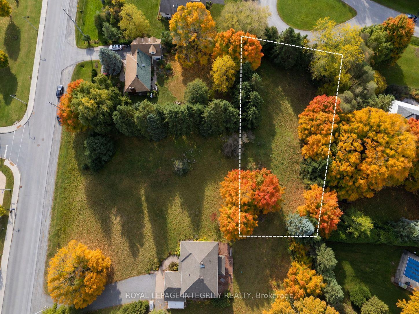 Photo 2 of 18 Howard Court, Ottawa, Barrhaven - Hearts Desire — HOMEH