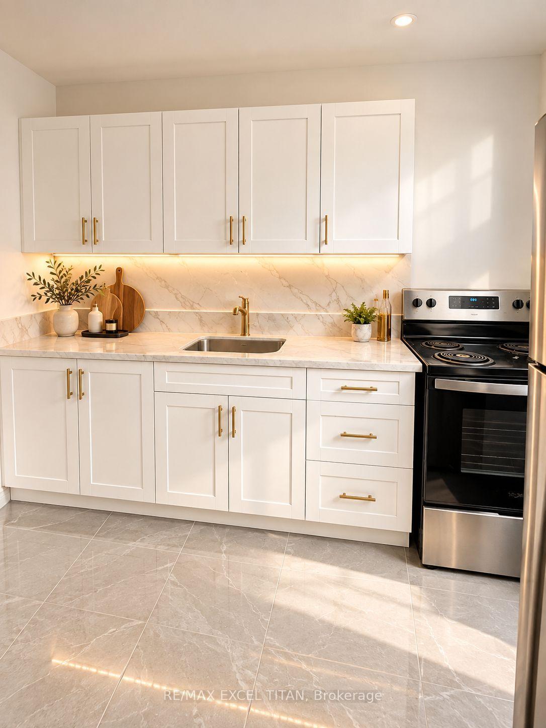 Photo 5 of Unit 101, 4 Hill Heights Road, Etobicoke, Stonegate-Queensway — HOMEH
