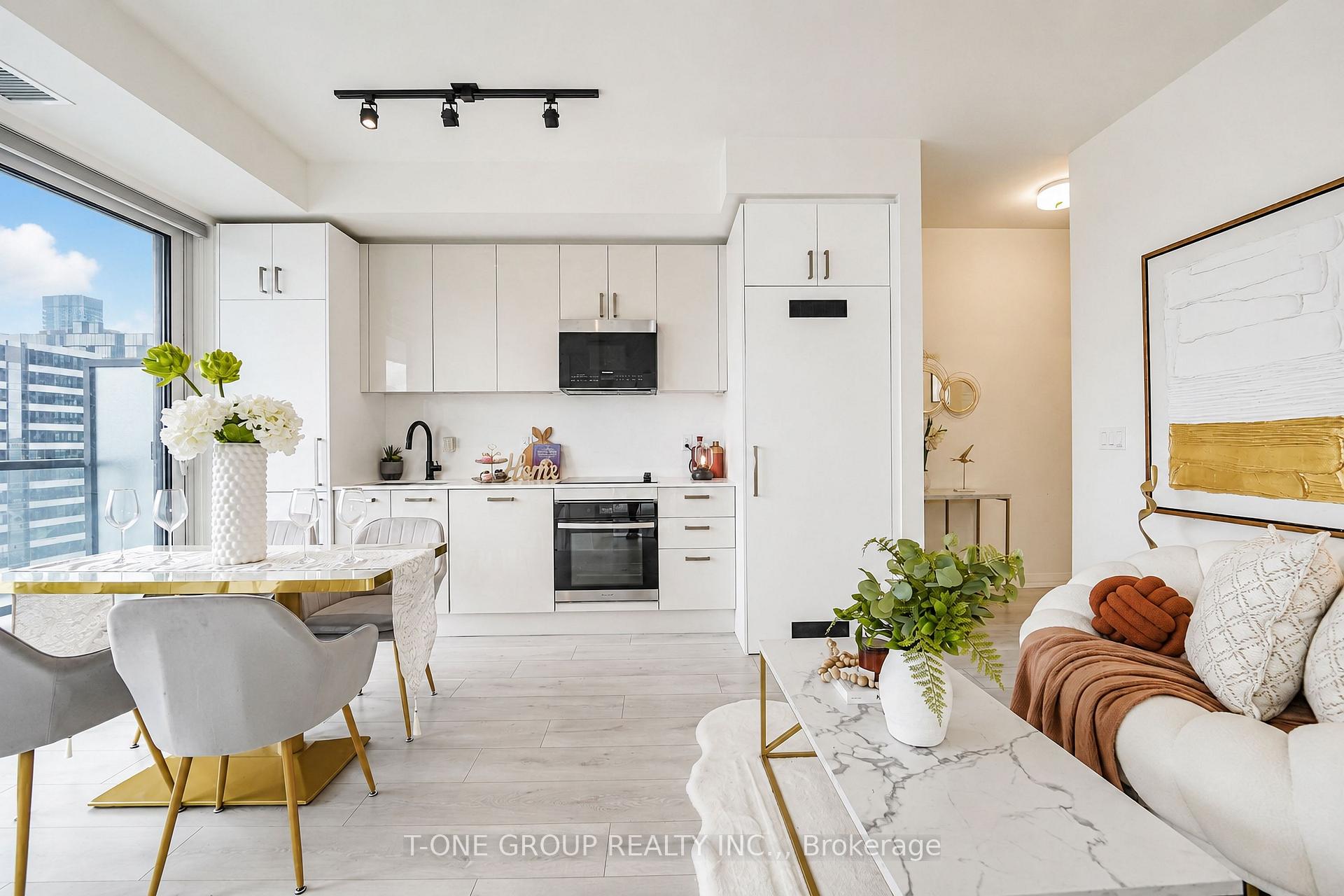 Photo of Unit 1803, 280 Dundas Street W
