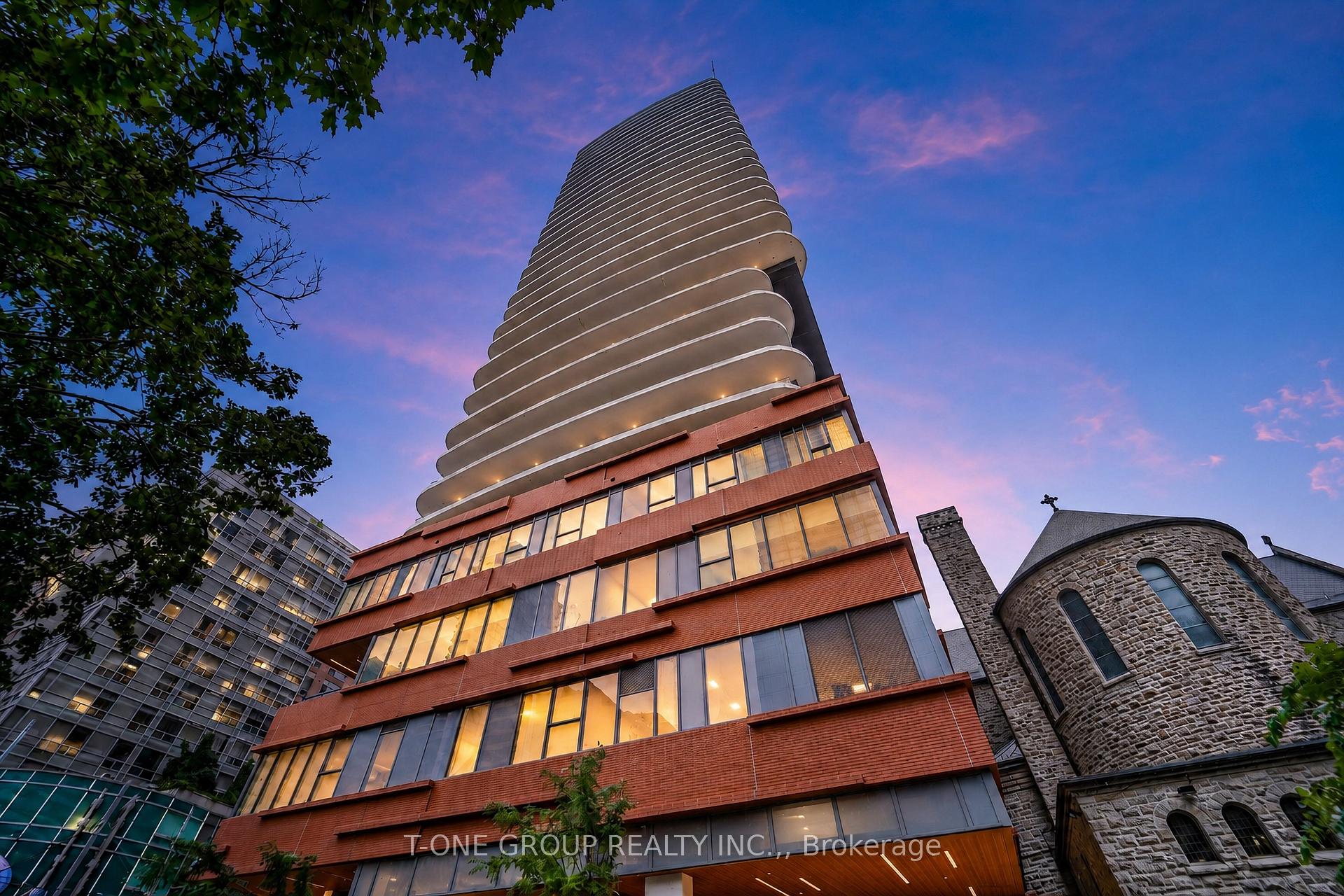 Photo 3 of Unit 1803, 280 Dundas Street W, Toronto, Kensington-Chinatown — HOMEH